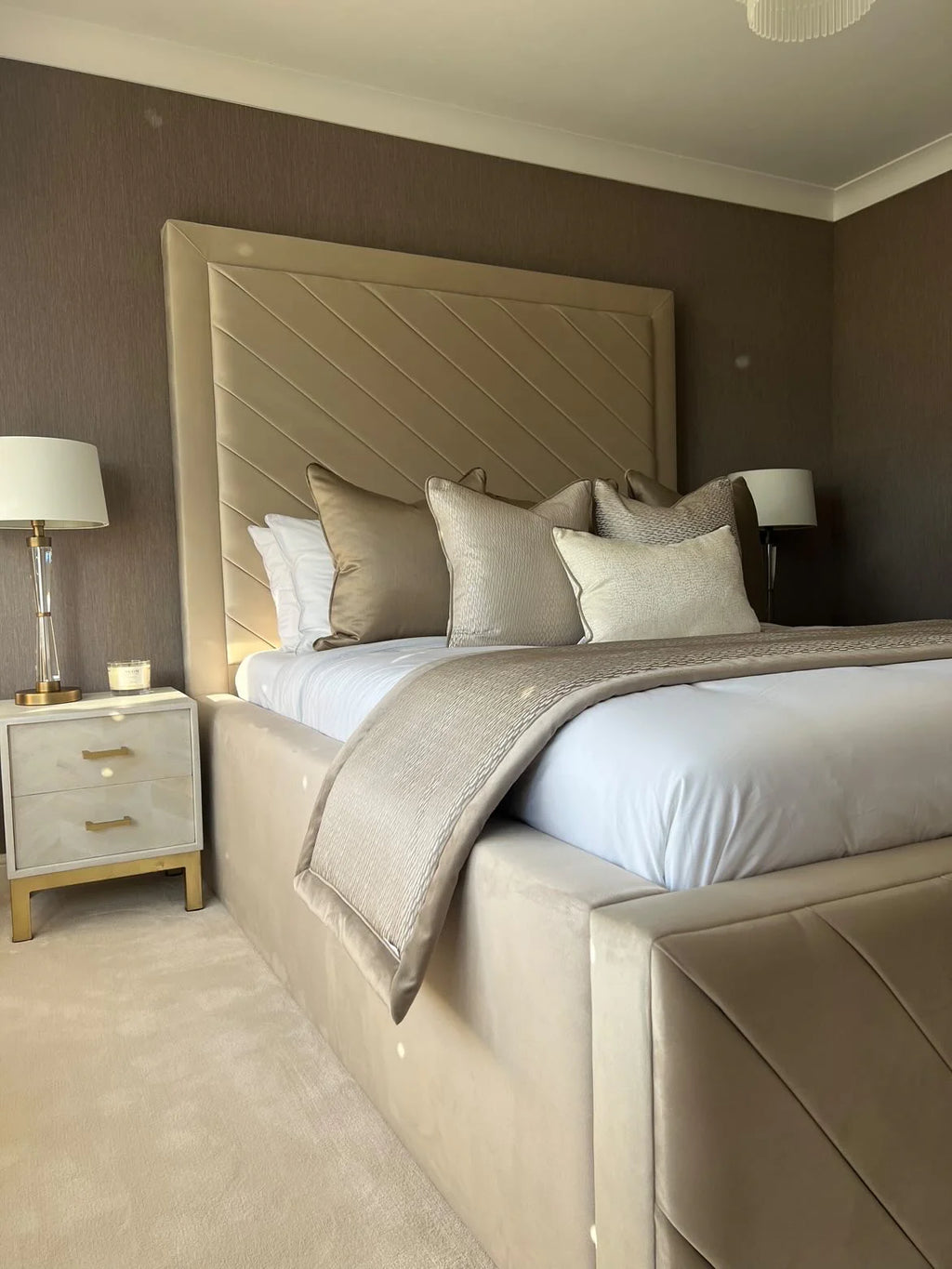 Luciano Bedframe