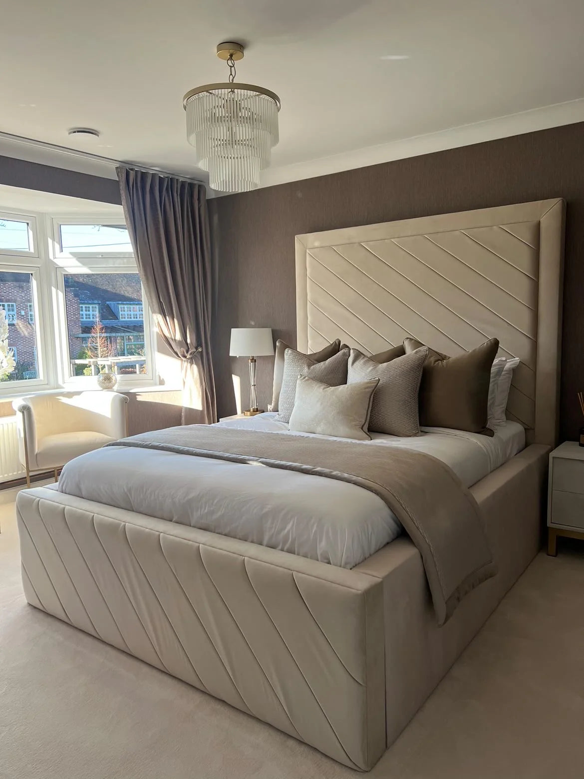 Luciano Bedframe