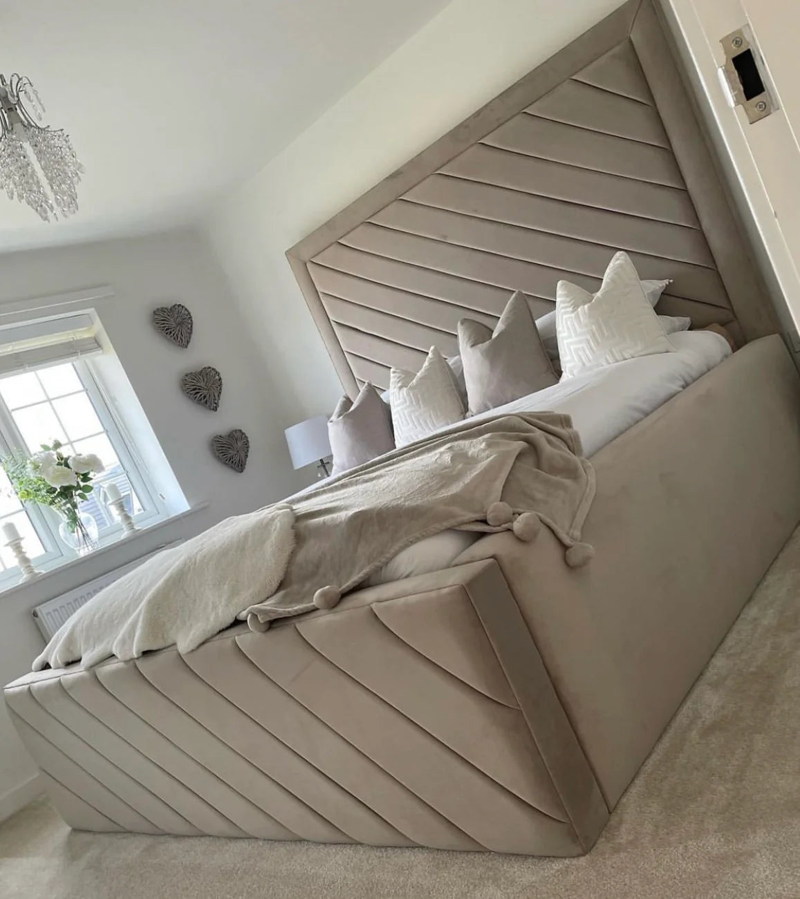Luciano Bedframe